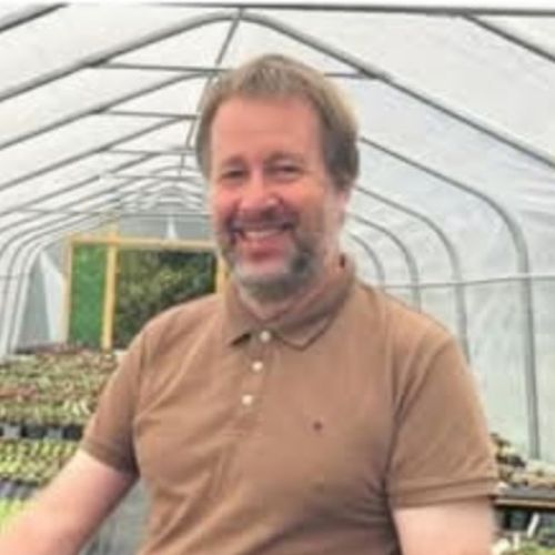 Venner og veninder søges