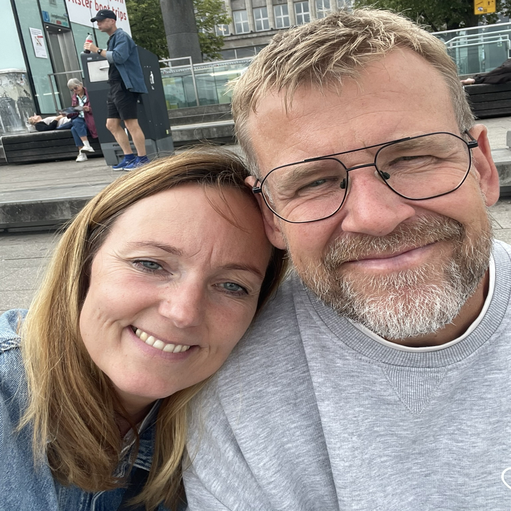 Aktiv par søger nye venner🥳