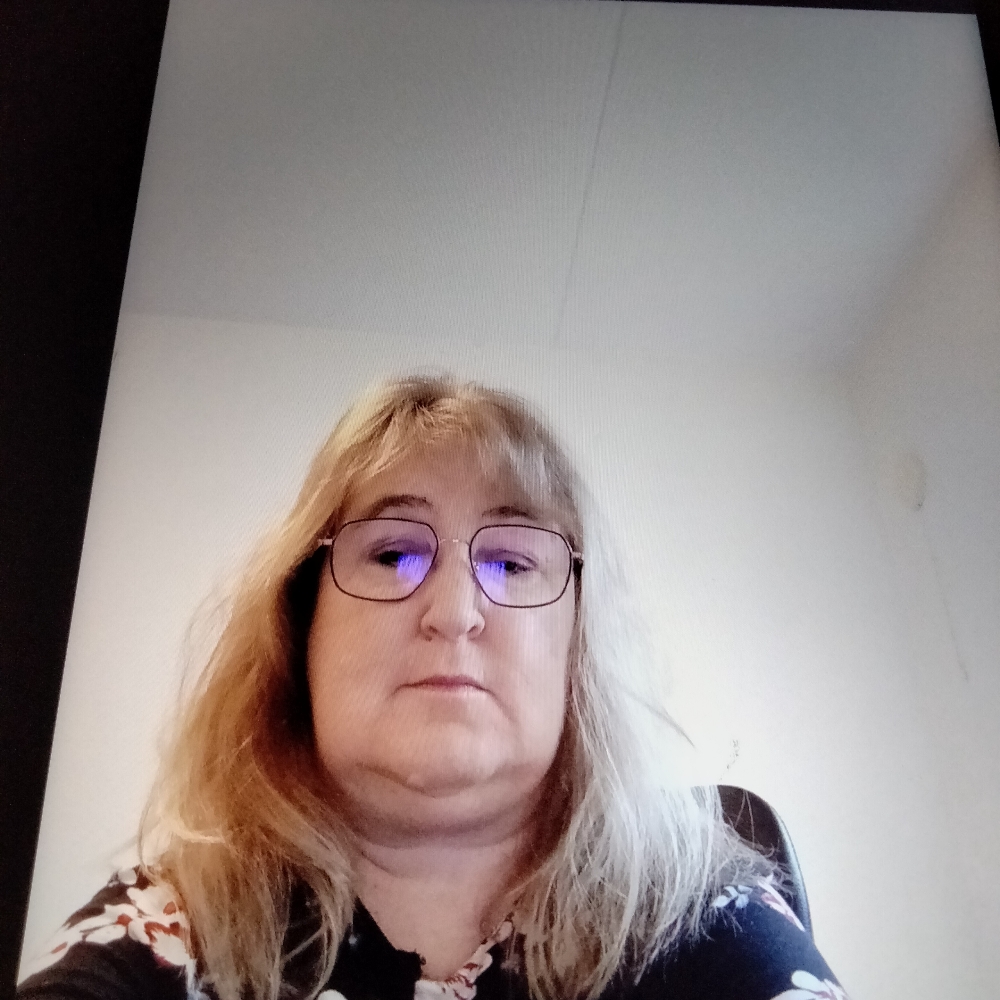 Et par sjove veninder søges