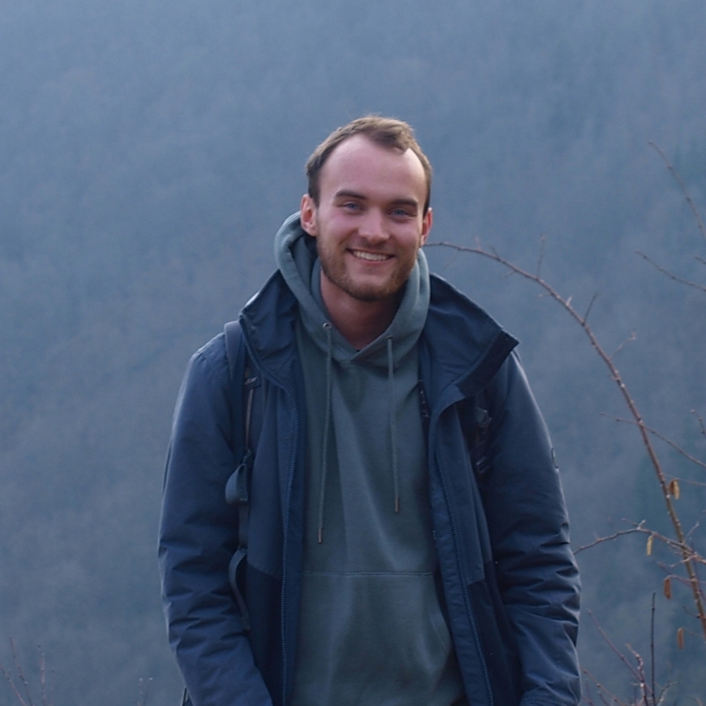 Looking to meet new people :)