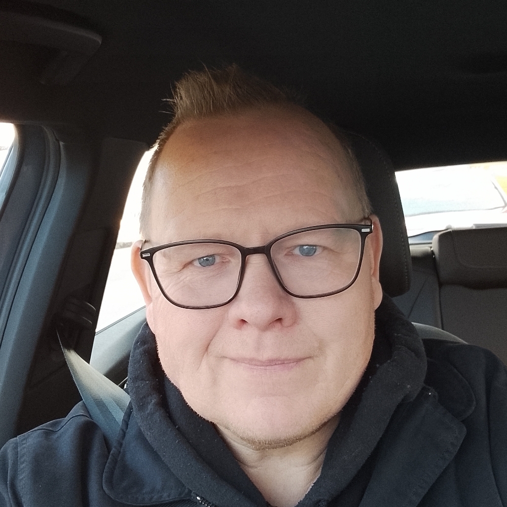 Ven/kammerat søges..