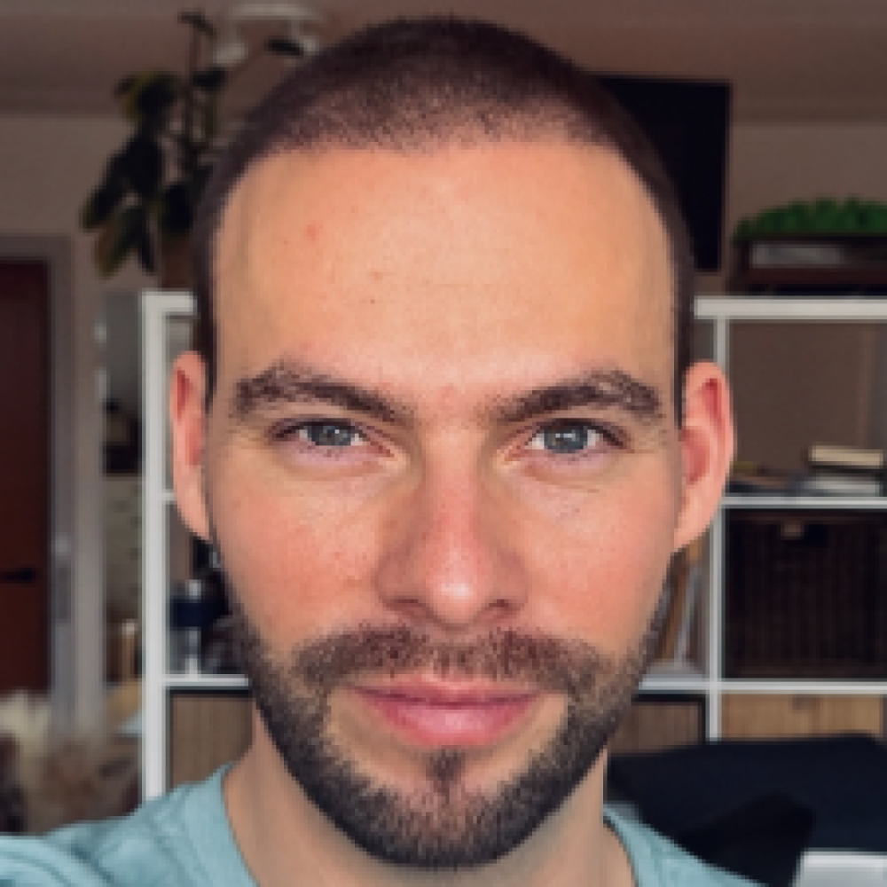 Søger nye bekendtskaber til kaffe