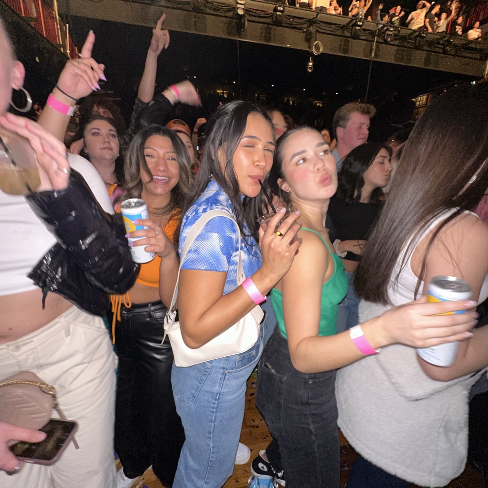 Let’s dance! 💃🕺 concerts or clubs