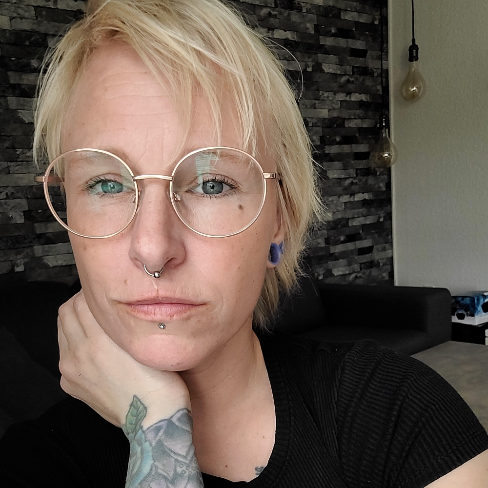 Søger nye bekendtskaber. 