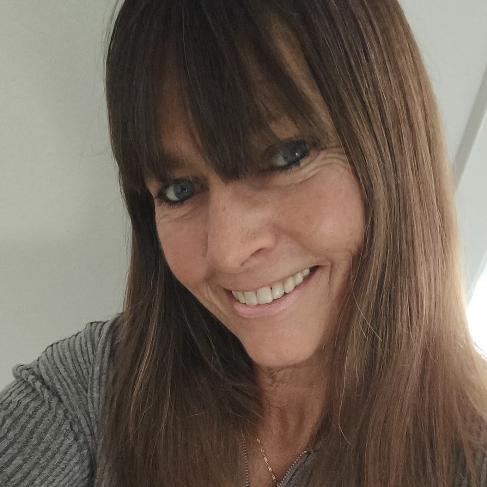 Nede-på-jorden mennesker søges