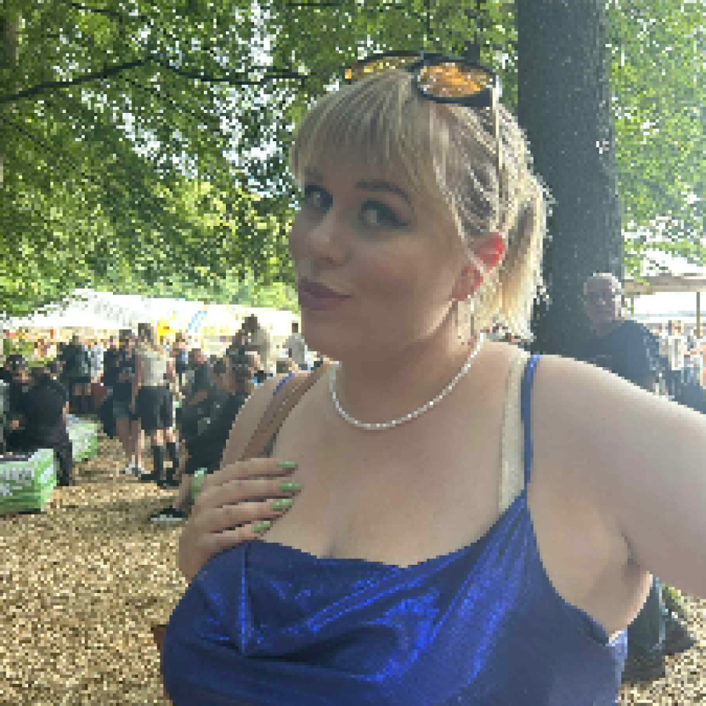 Venner søges gåture/bowling.