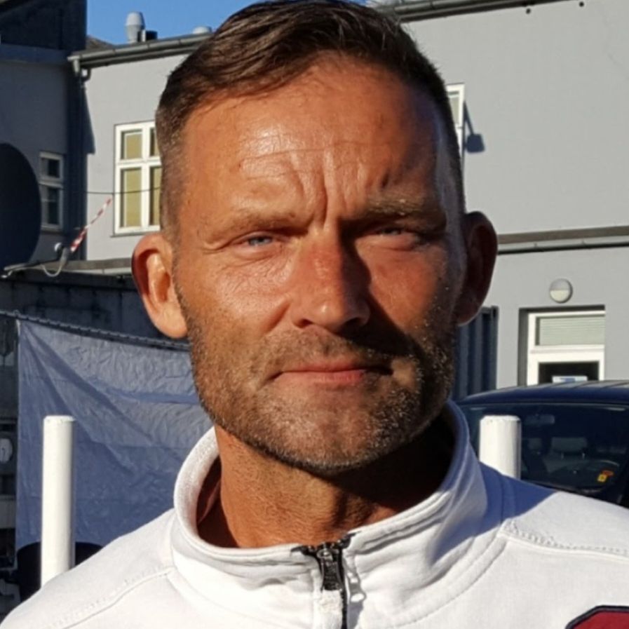 Nye relationer søges