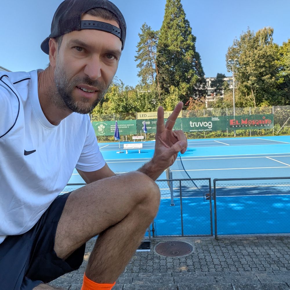 Looking for a tennis partner
