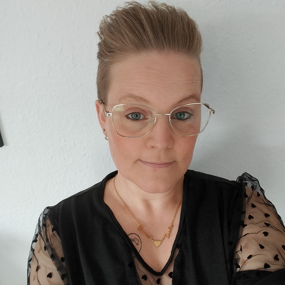 Bekendtskaber søges.