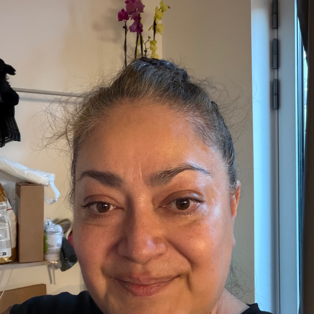 Looking for a chatting friend 