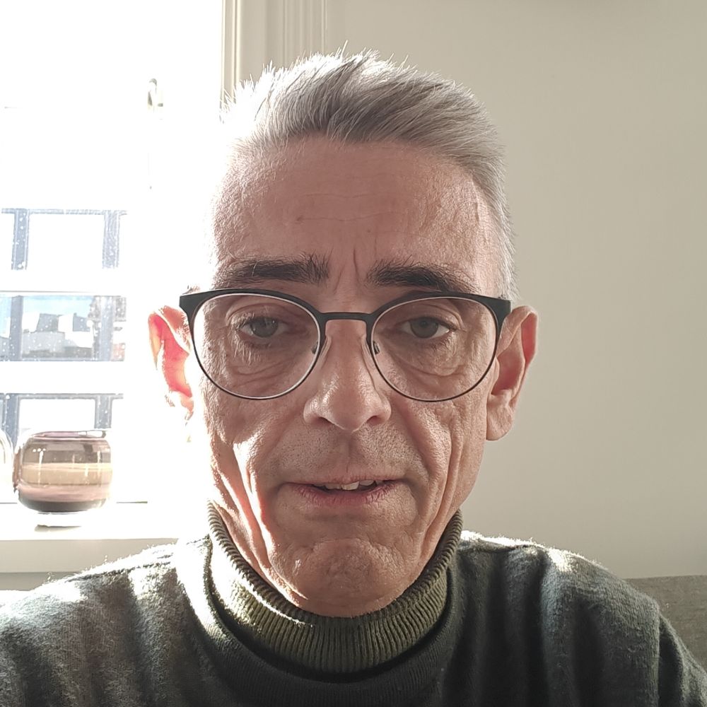 Søger Venner/Bekendtskab.