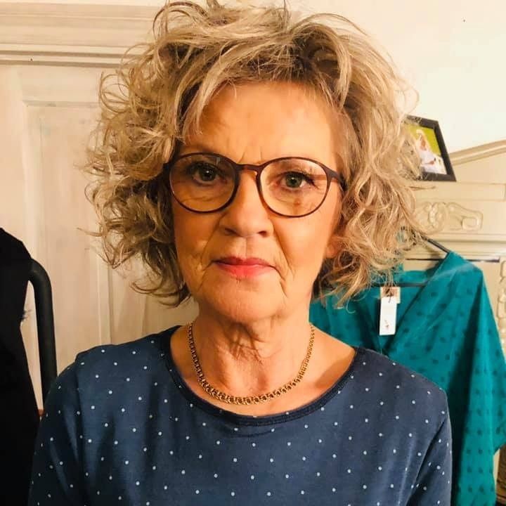 Anne Marie - Nytt vänskap efter att umgängeskretsen tunnades ut.