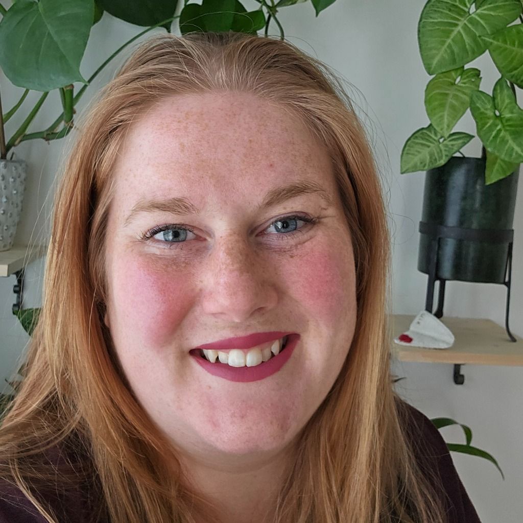 Helena – Ett nytt vänpar efter att ha flyttat mycket runt.