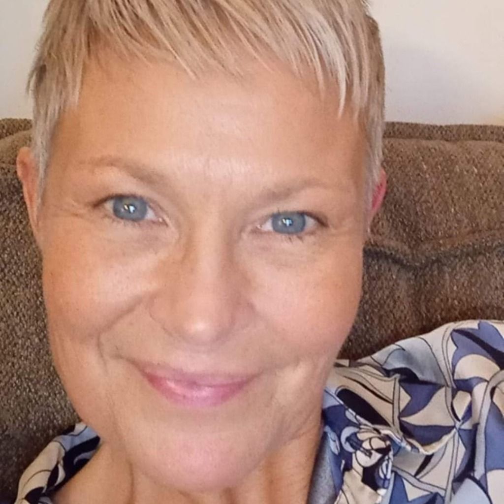 Maja - Hittade både nyårsfest och vänner till kulturella aktiviteter och umgänge.