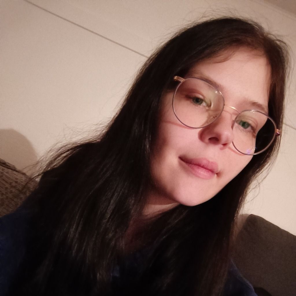 Sofia – Hemmavarande, resurshandläggning, psykiatrin och ensamhet hindrade inte nya vänskaper.