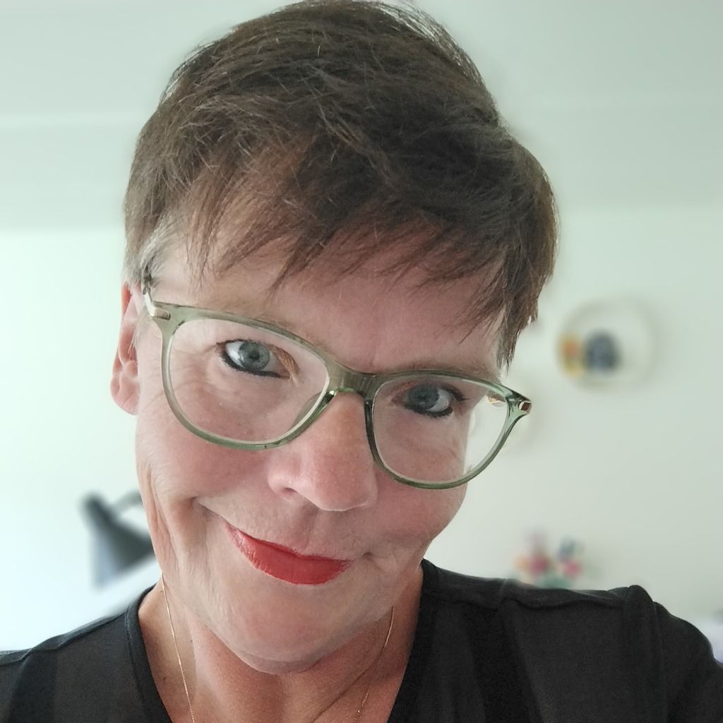 Karina – Ny brevvän som ensam och ogift mamma.