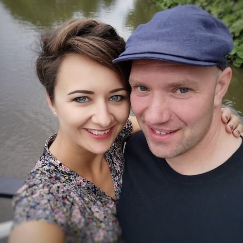 Helene – Nyårsextravaganza med gourmetmat, vin, musik och dans med nio främlingar
