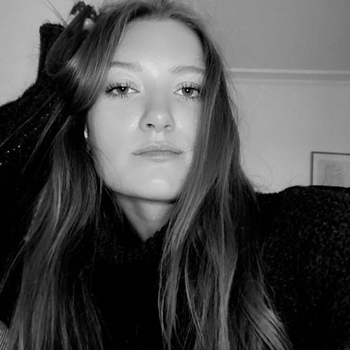 Emilie fandt to veninder og fik hul på ensomheden