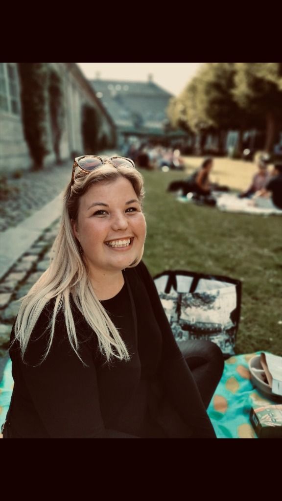 Amalie – Ny by, nytt studie och ensamhet ledde till en ny god väninna