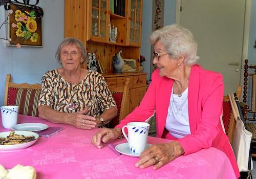 Sara og Grethe – Begge over 80 år, men har fundet et nyt venskab i hinanden